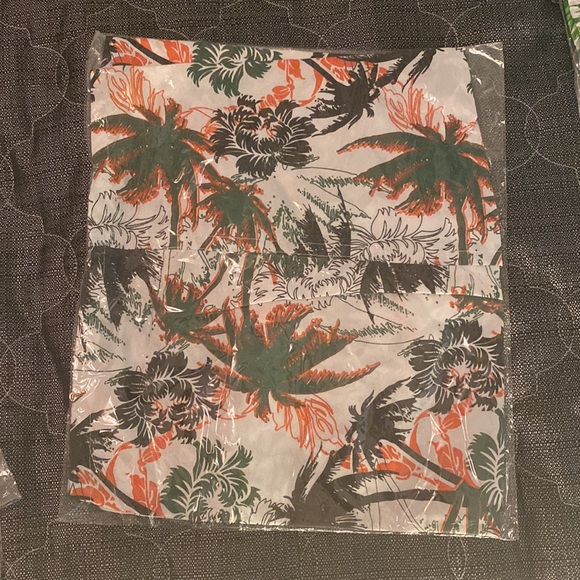 Brand New Unisex Sunner Shorts (details in description) - Picture 7 of 16